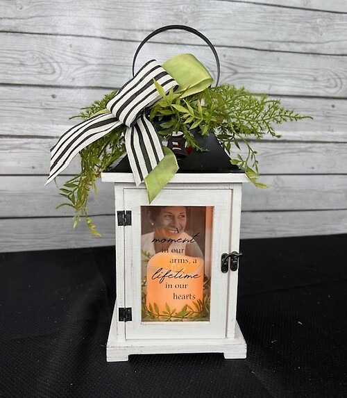 LED Lantern With 4x6 Photo