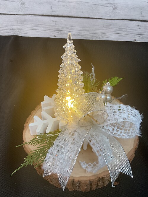 Snowflake with light up tree