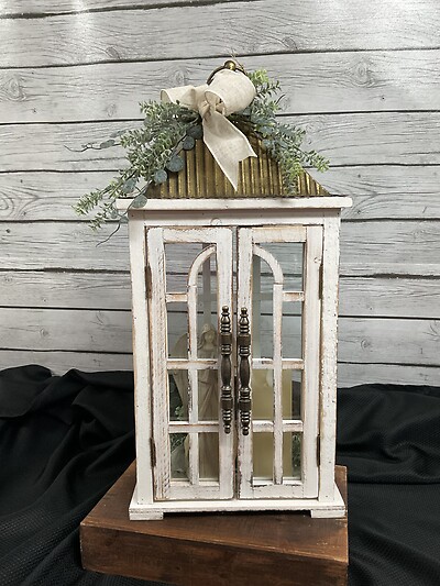 2 door open lantern with Angel and Candle